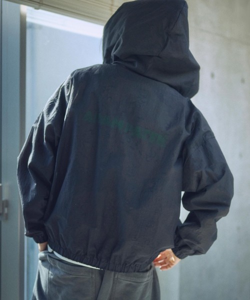 ADAM PATEK(アダムパテック)の「mj10567-sheer mesh camouflage hooded blouson ブルゾン(ブルゾン・メンズ・ブラック/ホワイト・2/1)」の12枚目の写真