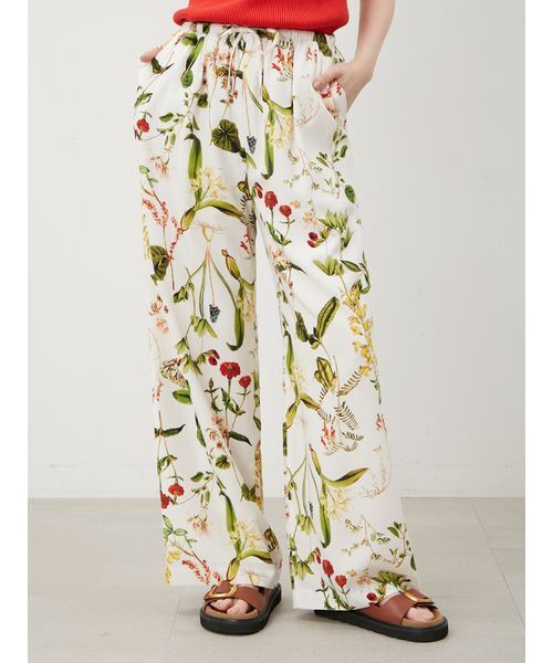 Mila Owen（ミラオーウェン）の「ボタニカル柄ウエストゴムイージーパンツ（その他パンツ・レディース・ブラック/アイボリー・0/1）」の14枚目の写真