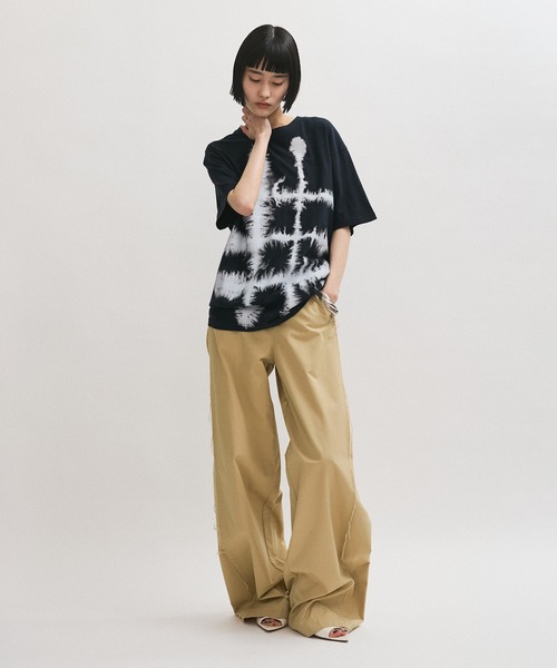 ADAM ET ROPE'(アダムエロペ)の「【Wild Animals(ワイルド アニマルズ)】T-Shirt(Tシャツ/カットソー・レディース・ブラック・X-SMALL)」の3枚目の写真