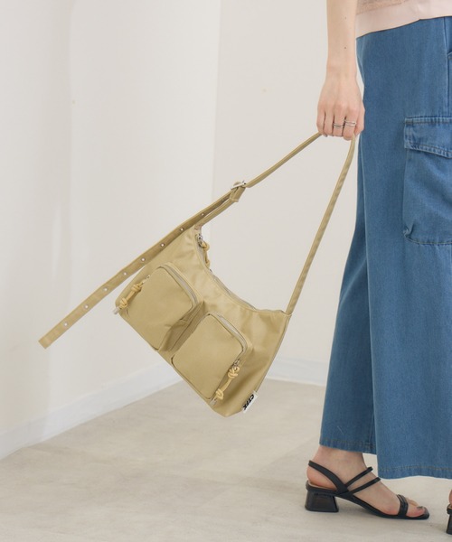 Paradise Picnic（パラダイスピクニック）の「CONTROLFREAKZIP　ポシェットバッグ（ショルダーバッグ・レディース・ブラック/ベージュ・FREE）」の13枚目の写真