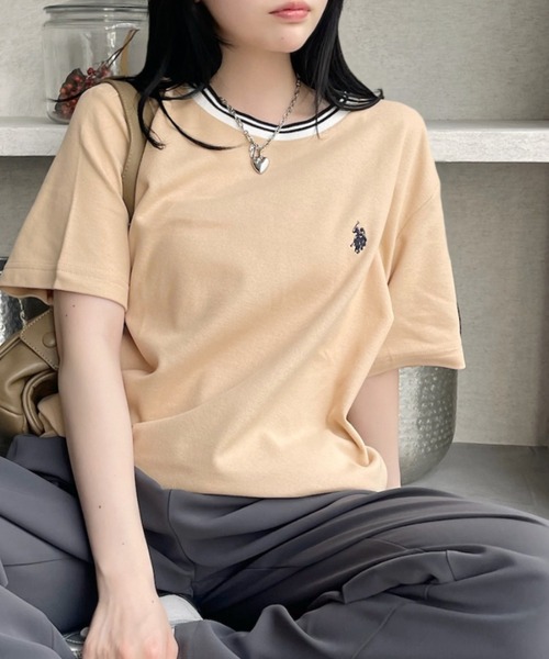 U.S. POLO ASSN.(ユーエスポロアッスン)の「U.S. POLO ASSN. 鹿子 襟口 リブ ライン Tシャツ(Tシャツ/カットソー・レディース・ホワイト/ベージュ/ネイビー・M/L)」の2枚目の写真