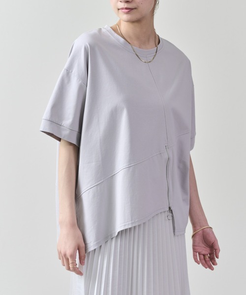 DOLLUPOOPS(ドールアップウップス)の「イレヘムファスナーTシャツ(Tシャツ/カットソー・レディース・グレー/オフホワイト/ブラック/カーキ・38)」の3枚目の写真