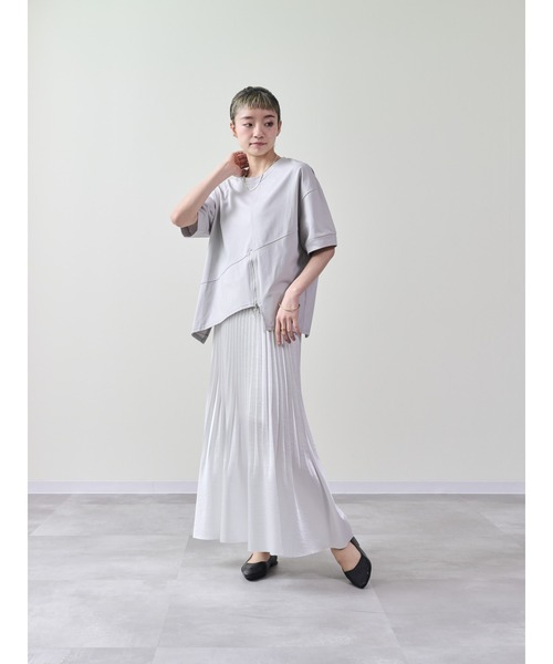 DOLLUPOOPS(ドールアップウップス)の「イレヘムファスナーTシャツ(Tシャツ/カットソー・レディース・グレー/オフホワイト/ブラック/カーキ・38)」の8枚目の写真
