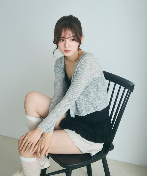 Olu.（オルドット）の「コンパクトシアーカーディガン（カーディガン/ボレロ・レディース・アイボリー/ライトグレー・FREE）」の8枚目の写真