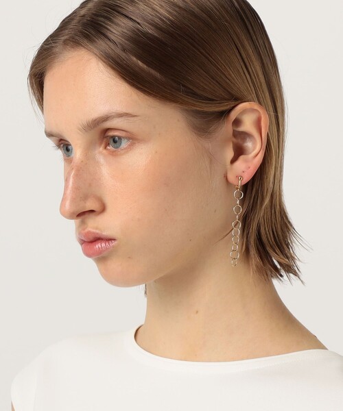 TOMORROWLAND （トゥモローランド）の「【別注】pascale lion Short Chain ゴールドイヤリング（イヤリング・レディース・ゴールド・FREE）」の2枚目の写真