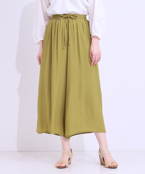 SHOO・LA・RUE（シューラルー）の「さらさらドビーイージーガウチョパンツ（その他パンツ・レディース・イエロー/ブラック/ナチュラル・04/03/02/01）」の8枚目の写真