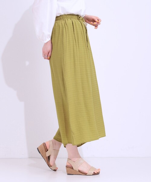 SHOO・LA・RUE（シューラルー）の「さらさらドビーイージーガウチョパンツ（その他パンツ・レディース・イエロー/ブラック/ナチュラル・04/03/02/01）」の9枚目の写真