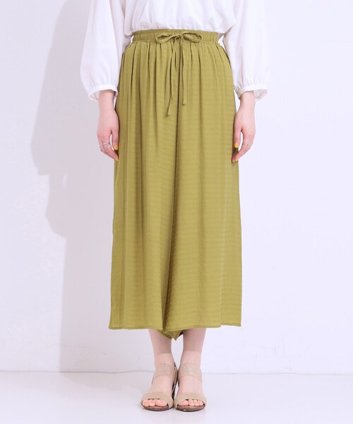 SHOO・LA・RUE（シューラルー）の「さらさらドビーイージーガウチョパンツ（その他パンツ・レディース・イエロー/ブラック/ナチュラル・04/03/02/01）」の16枚目の写真