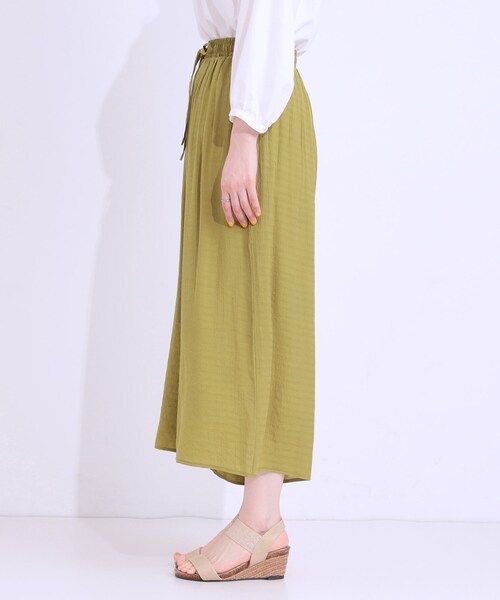 SHOO・LA・RUE（シューラルー）の「さらさらドビーイージーガウチョパンツ（その他パンツ・レディース・イエロー/ブラック/ナチュラル・04/03/02/01）」の17枚目の写真