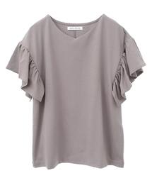 SOFFITTO（ソフィット）の「【接触冷感】ポンチ袖フリルVネックプルオーバー(取り扱い店舗限定)（Tシャツ/カットソー）」