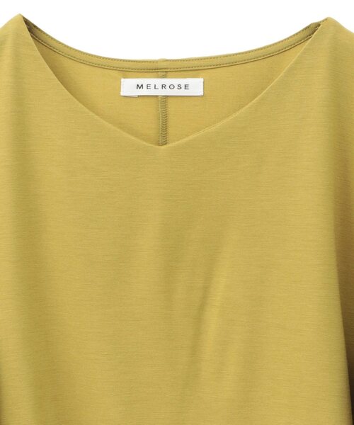 SOFFITTO(ソフィット)の「【接触冷感】ポンチ袖フリルVネックプルオーバー(取り扱い店舗限定)(Tシャツ/カットソー・レディース・モカ/オフホワイト/ブラック/オリーブ・FREE)」の6枚目の写真