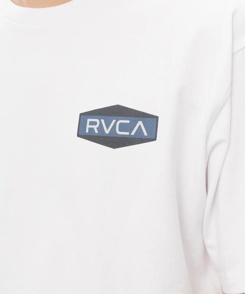 RVCA(ルーカ)の「【RVCA/ルーカ】25SS ILL HEX LOGO SS/半袖バックプリントロゴ半袖Tシャツ(Tシャツ/カットソー・メンズ・ホワイト/ブラック・MEDIUM/LARGE)」の4枚目の写真