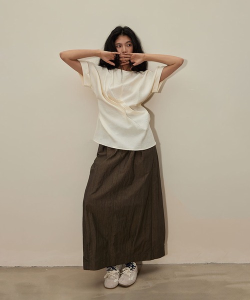 DECADE CLASSIC(ディケイド クラシック)の「DECADE CLASSIC ハーフスリーブ タック TEE (SS)(Tシャツ/カットソー・レディース・ブラック/ライトベージュ・FREE)」の14枚目の写真