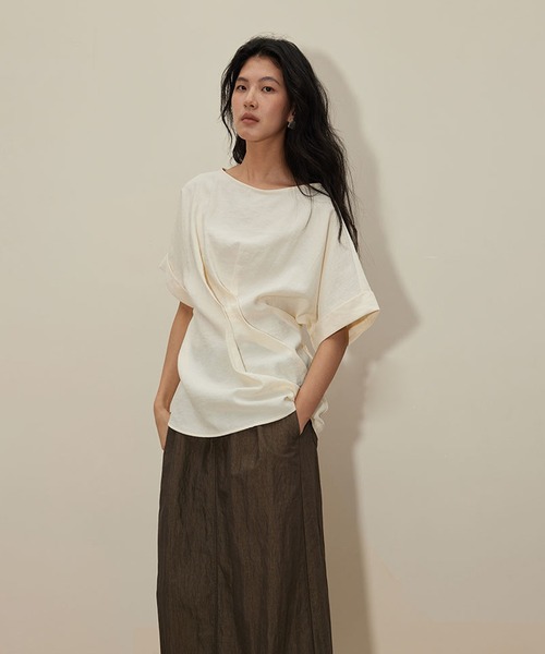DECADE CLASSIC(ディケイド クラシック)の「DECADE CLASSIC ハーフスリーブ タック TEE (SS)(Tシャツ/カットソー・レディース・ブラック/ライトベージュ・FREE)」の18枚目の写真