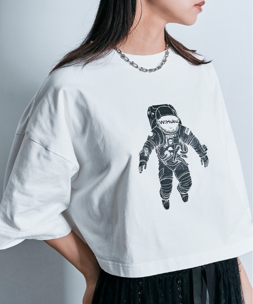 W:Huku（フーク）の「コスモ プリント ショート Tシャツ（Tシャツ/カットソー・レディース・オフホワイト/ブラック・FREE）」の7枚目の写真