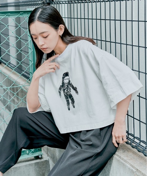 W:Huku（フーク）の「コスモ プリント ショート Tシャツ（Tシャツ/カットソー・レディース・オフホワイト/ブラック・FREE）」の13枚目の写真