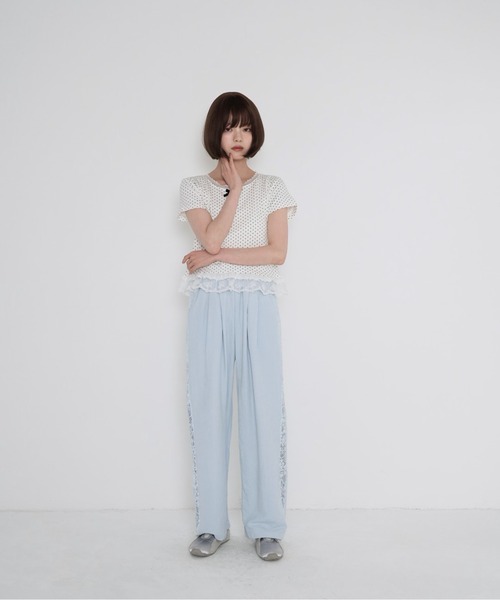 Uenui（ウニュイ）の「【 cunii 】 ポルカ ドット フリル ヘム トップ（Tシャツ/カットソー・レディース・ブラック/グレー/ホワイト・FREE）」の8枚目の写真