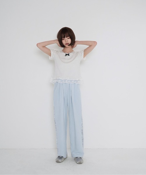 Uenui（ウニュイ）の「【 cunii 】 ポルカ ドット フリル ヘム トップ（Tシャツ/カットソー・レディース・ブラック/グレー/ホワイト・FREE）」の9枚目の写真