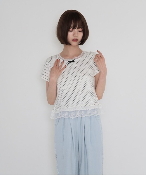 Uenui（ウニュイ）の「【 cunii 】 ポルカ ドット フリル ヘム トップ（Tシャツ/カットソー・レディース・ブラック/グレー/ホワイト・FREE）」の15枚目の写真