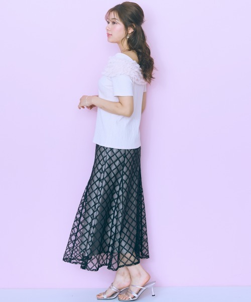 marun（マルン）の「＜大きいサイズ＞テレコリブチュールトップス marun（Tシャツ/カットソー・レディース・ブラック/ピンク/ホワイト・L/5L/4L/3L/LL）」の4枚目の写真