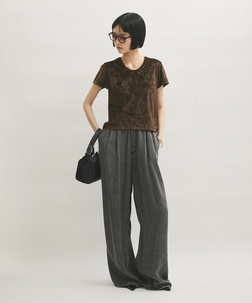 ADAM ET ROPE'（アダムエロペ）の「クラッシュベロアTシャツ（Tシャツ/カットソー・レディース・ピンク/オフホワイト/モスグリーン/ダークブラウン/ブルー系その他6・FREE）」の6枚目の写真