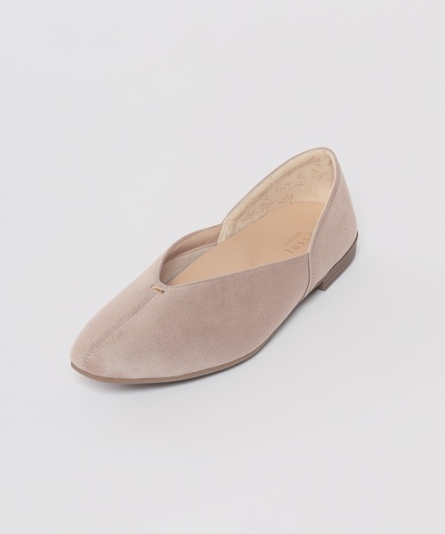 GLACIER lusso（グラシアルッソ）の「Ｖカットフラットシューズ（パンプス・レディース・ブラック/グレイッシュベージュ・23.5/23.0/22.5/24.5/24.0）」の12枚目の写真