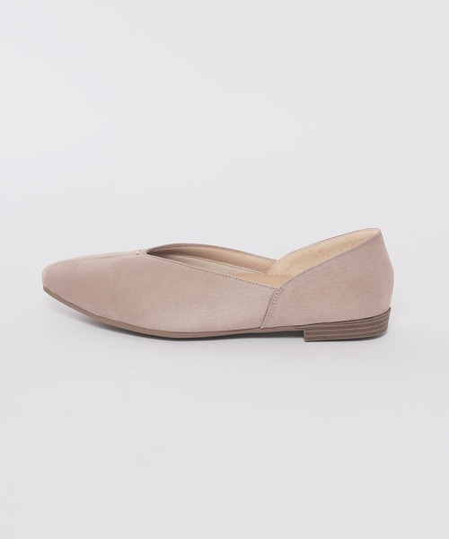 GLACIER lusso（グラシアルッソ）の「Ｖカットフラットシューズ（パンプス・レディース・ブラック/グレイッシュベージュ・23.5/23.0/22.5/24.5/24.0）」の14枚目の写真