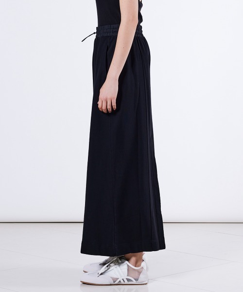 DOUBLE STANDARD CLOTHING(ダブルスタンダードクロージング)の「ヴィンテージレアル裏毛スウェットスカート(スカート・レディース・ブラック/チャコール・38/36)」の16枚目の写真