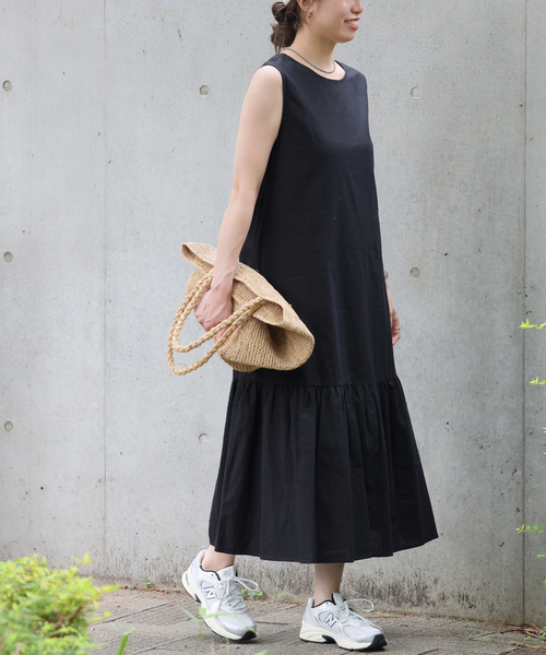 JOURNAL STANDARD relume(ジャーナルスタンダード レリューム)の「ヘムギャザーロングワンピース(ワンピース・レディース・ベージュ/ブラック/ブルー・FREE)」の11枚目の写真