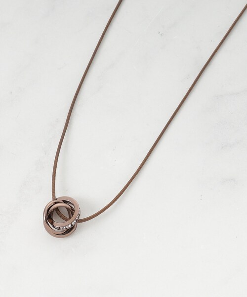 SHOO・LA・RUE(シューラルー)の「【マルチWAY】キラキラリングネックレス(ネックレス・レディース・シルバー/ダークブラウン/ゴールド・00)」の2枚目の写真
