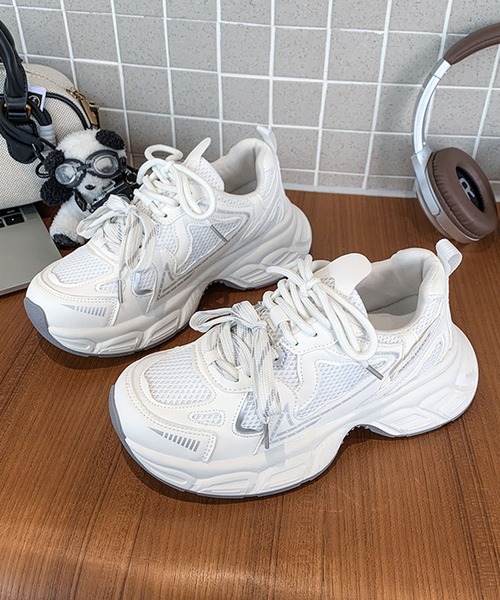 shoes365(シューズスリーシックスファイヴ)の「【SHOES 365】厚底ダッドスニーカー(スニーカー・レディース・ホワイト/グレー・22.5cm/23.0cm/23.5cm/24.0cm/24.5cm/25.0cm)」の18枚目の写真