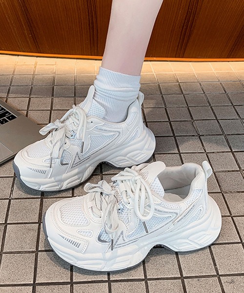 shoes365(シューズスリーシックスファイヴ)の「【SHOES 365】厚底ダッドスニーカー(スニーカー・レディース・ホワイト/グレー・22.5cm/23.0cm/23.5cm/24.0cm/24.5cm/25.0cm)」の13枚目の写真