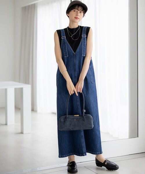 23区 L(ニジュウサンクオオキイサイズ)の「【RED CARD TOKYO×23区】デニム サロペット ワンピース(ワンピース・レディース・ターコイズブルー系/ダルブルー系・48/44/46)」の5枚目の写真