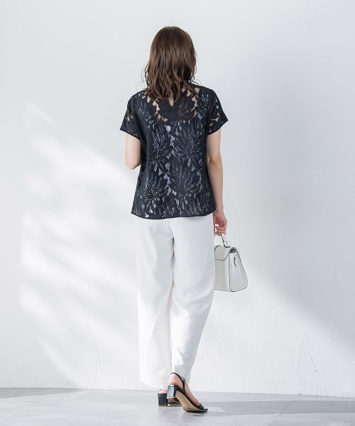 Viaggio Blu（ビアッジョブルー）の「バックフラワーレースカットソー≪手洗い可能≫（Tシャツ/カットソー・レディース・ブラック/ホワイト・M/S）」の14枚目の写真