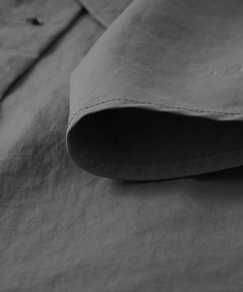 EKAL（エカル）の「『撥水/UVカット』『UR TECH』ナイロンタッサーロングスリーブシャツ（シャツ/ブラウス・メンズ・グレー/ベージュ系その他/ブラウン系その他・MEDIUM/LARGE）」の13枚目の写真