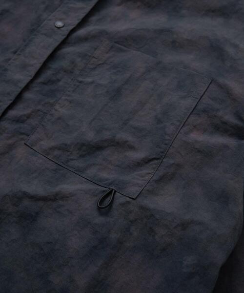 EKAL（エカル）の「『撥水/UVカット』『UR TECH』ナイロンタッサーロングスリーブシャツ（シャツ/ブラウス・メンズ・グレー/ベージュ系その他/ブラウン系その他・MEDIUM/LARGE）」の15枚目の写真