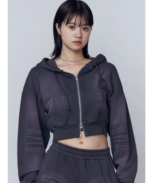 Smooth Mood ♥ Egg Tee /追跡付 シェービングショートジップフーディ（パーカー）｜EMODA