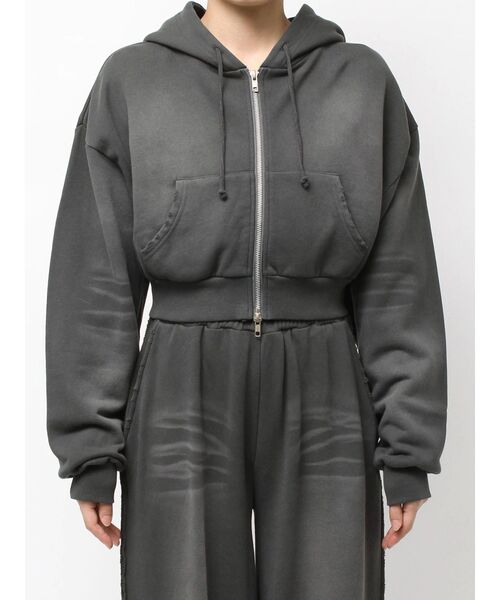 EMODA（エモダ）の「シェービングショートジップフーディ（パーカー・レディース・グレー/ブラック/ライトグレー・FREE）」の13枚目の写真