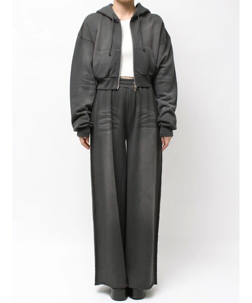 EMODA（エモダ）の「シェービングショートジップフーディ（パーカー・レディース・グレー/ブラック/ライトグレー・FREE）」の7枚目の写真