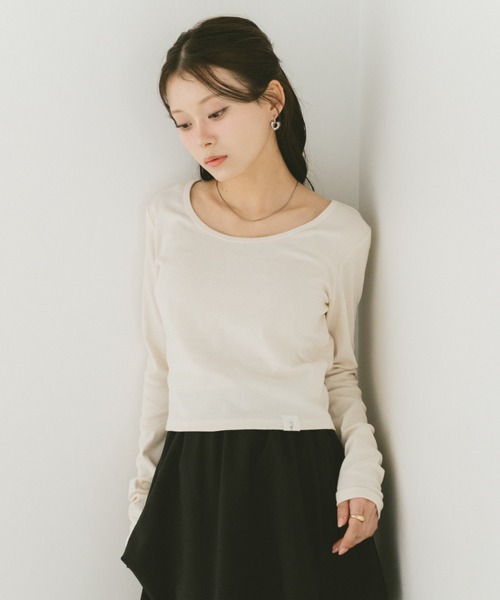 VANNIE U（ヴァニーユー）の「ベーシックコンパクトロンT（Tシャツ/カットソー・レディース・ブラック/アイボリー・FREE）」の3枚目の写真