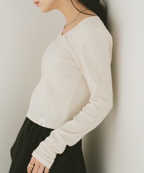 VANNIE U（ヴァニーユー）の「ベーシックコンパクトロンT（Tシャツ/カットソー・レディース・ブラック/アイボリー・FREE）」の8枚目の写真