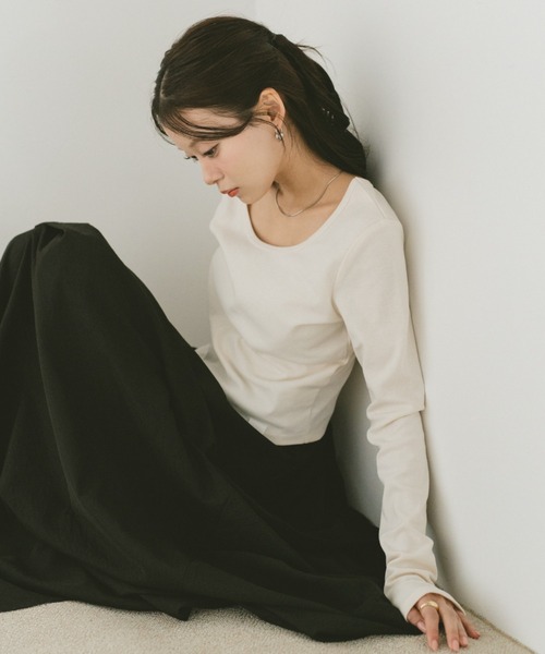 VANNIE U（ヴァニーユー）の「ベーシックコンパクトロンT（Tシャツ/カットソー・レディース・ブラック/アイボリー・FREE）」の10枚目の写真