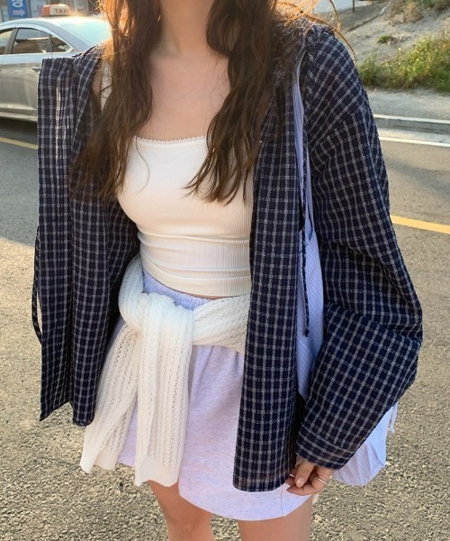 LAC-VERT(ラック・ヴェール)の「フード付きチェックシャツ(シャツ/ブラウス・レディース・ネイビー/ブルー・FREE)」の1枚目の写真
