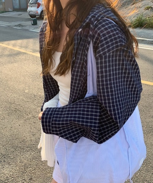 LAC-VERT(ラック・ヴェール)の「フード付きチェックシャツ(シャツ/ブラウス・レディース・ネイビー/ブルー・FREE)」の9枚目の写真
