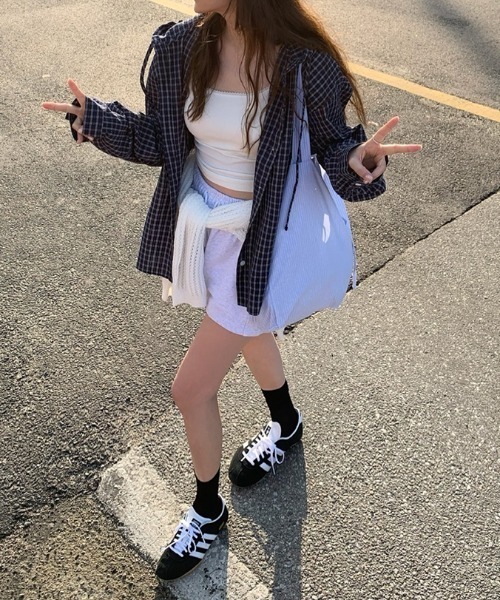 LAC-VERT(ラック・ヴェール)の「フード付きチェックシャツ(シャツ/ブラウス・レディース・ネイビー/ブルー・FREE)」の6枚目の写真