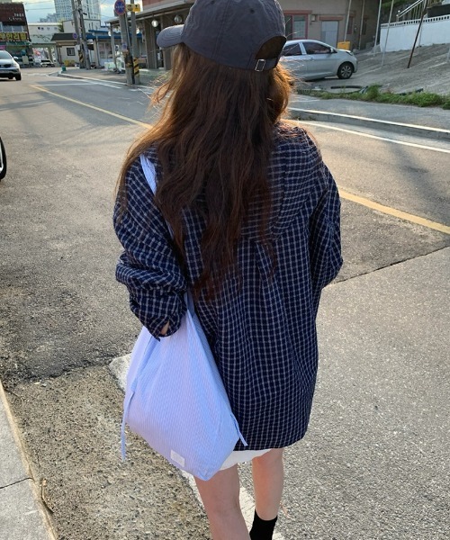 LAC-VERT(ラック・ヴェール)の「フード付きチェックシャツ(シャツ/ブラウス・レディース・ネイビー/ブルー・FREE)」の8枚目の写真