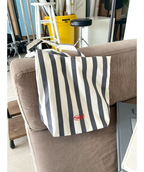 Ungrid（アングリッド）の「POOL SIDE COFFEE別注バッグ（ハンドバッグ・レディース・ブルー/ブラック/イエロー・FREE）」の7枚目の写真