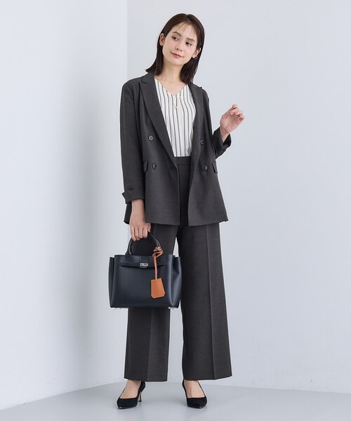 INDIVI（インディヴィ）の「【洗える／セットアップ可能】凹凸ストレッチ素材ダブルジャケット（テーラードジャケット・レディース・ライトグレー系5/ブラック系その他6/ライトグレー/スミクロ/ブラック系その他7・40/36/38/05/15 /13/19/03）」の21枚目の写真