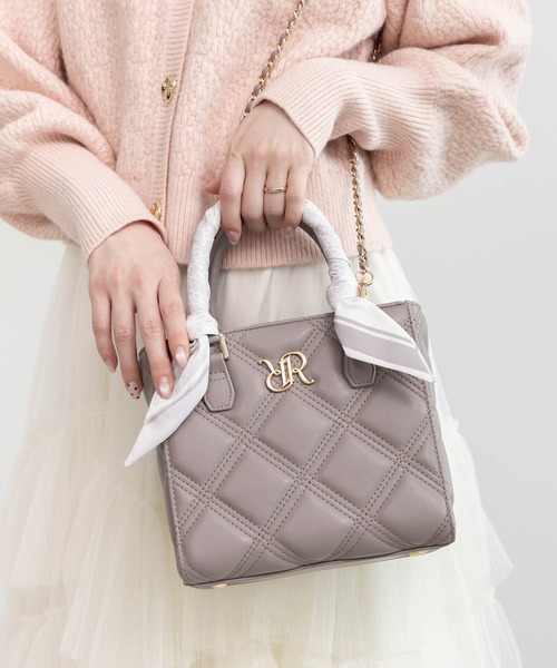 RANDA（ランダ）の「2WAY モノグラムスカーフキルティングハンドバッグ（ハンドバッグ・レディース・アイボリー/グレー/ブラック/ライトグレー・FREE）」の4枚目の写真
