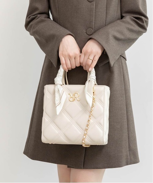 RANDA（ランダ）の「2WAY モノグラムスカーフキルティングハンドバッグ（ハンドバッグ・レディース・アイボリー/グレー/ブラック/ライトグレー・FREE）」の5枚目の写真